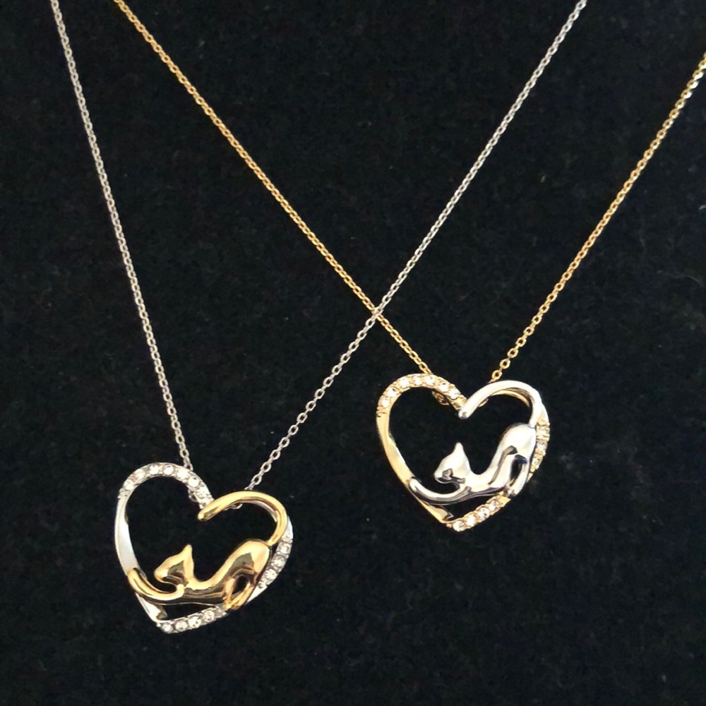 Cat lover necklace with heart ❤️
